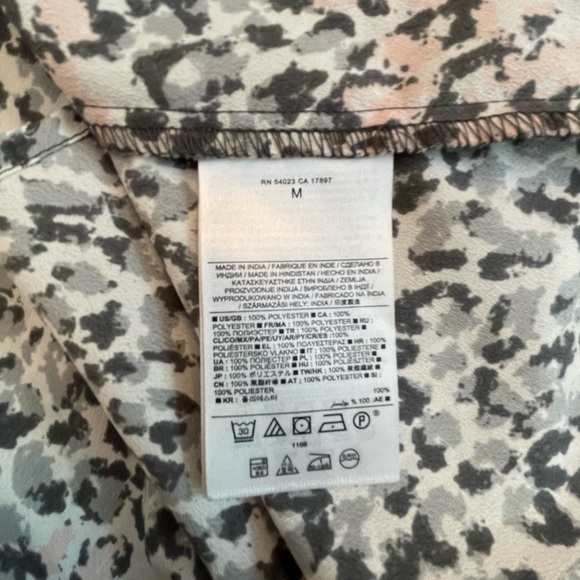 Banana Republic Gray Pink Animal Print Top - Picture 3 of 3